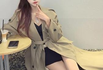 正在追剧，顺便查查www.17的网址，太上头了，真想安静吃瓜。