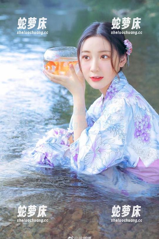 热心的朝阳群众正在火速送瓜，快来51cg吃瓜网领取链接！