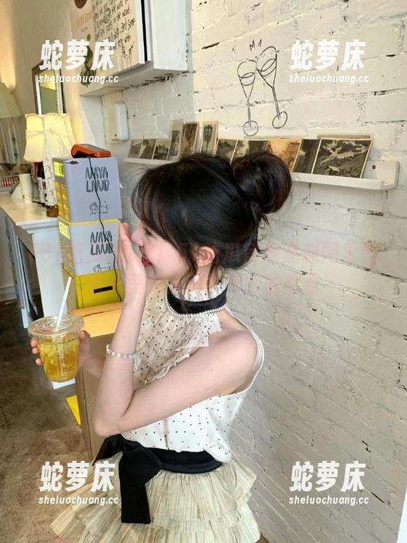 独家！51吃瓜官网黑料网里的每一段都充满了奇妙的暗示