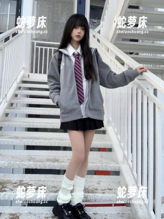 进入51吃瓜网的永久入口，结果进去的是大荒野，完美错位！