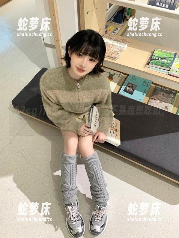 用52cg苹果版，不是我想吃瓜，是瓜扑面而来！