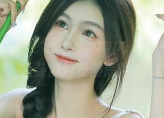 用“52cg”app，不小心成了八卦监控员的高管。