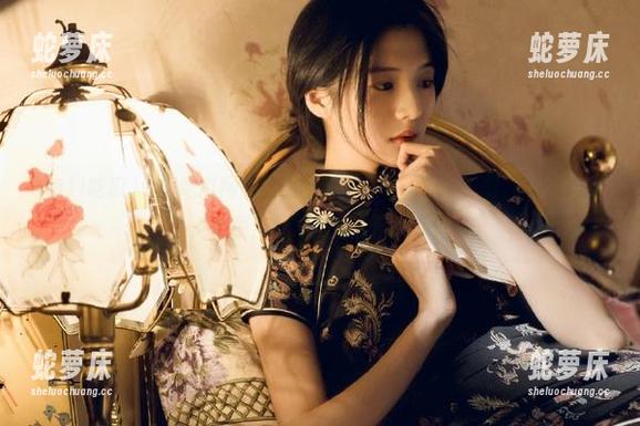 91i吃瓜网页居然在鼓励大家“吃瓜”时，配了一张美食图，我冲过去看个究竟！