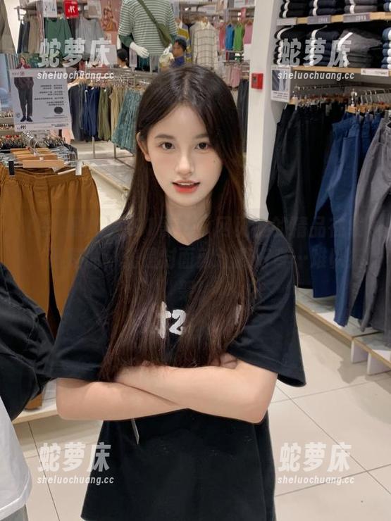 “91黑料”网页上的精品在线，我是说，光是封面就让我好奇…难以招架！