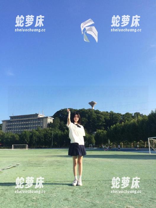 92吃瓜，我在这里永不迷路，八卦信息真是一波接一波，让人停不下来。