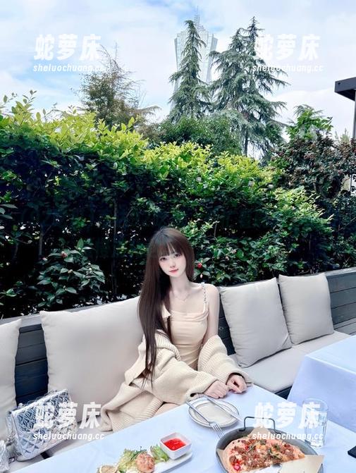 直达92吃瓜，别忙着刷新，咱们慢慢消化这场“瓜宴”吧。