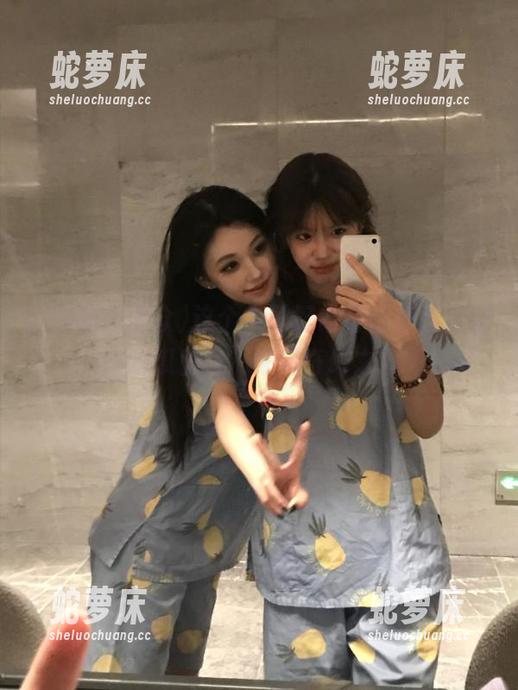 这个入口好像有点奇怪，跟“92吃瓜群众”来场奇幻之旅吧！