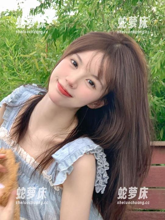 从hl02.co的传送门走出后，发现自己身处八卦世界！