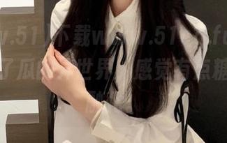 下载www.51cg.fun，仿佛进入了瓜的异世界，感觉有点糖在心里融化。