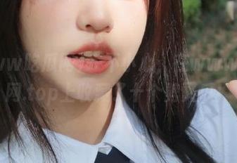 一不小心，在www吃瓜网.top上收藏了十个劈叉瓜！