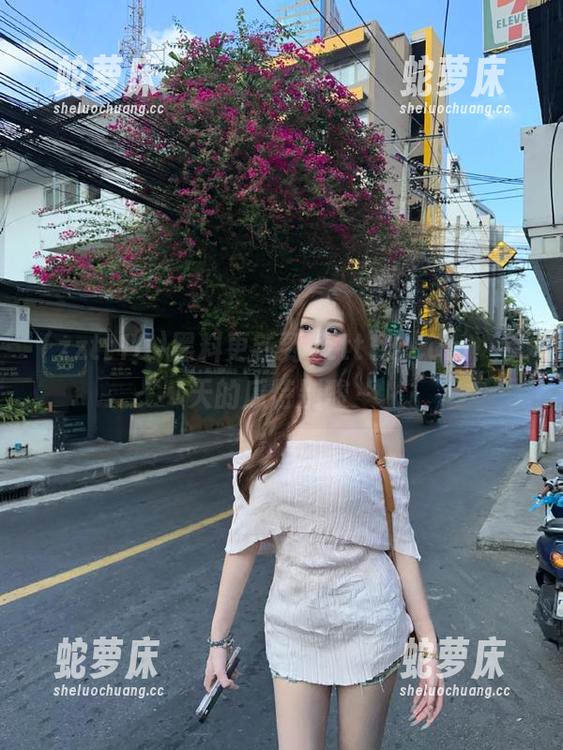 黑料更新到zztt10.ccm，今天的瓜特别酸～