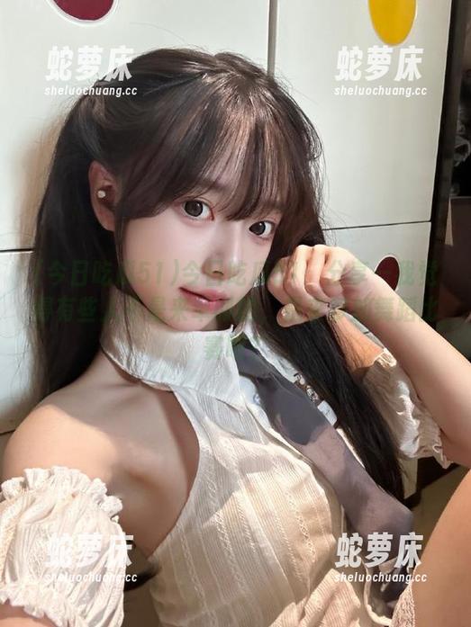 今日吃瓜51：分享—我觉得有些人不是来军训的，是来参加舞蹈比赛吧？