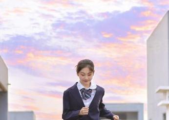 全网吃瓜，让你直达宅男心目中的神秘“责任编辑”。