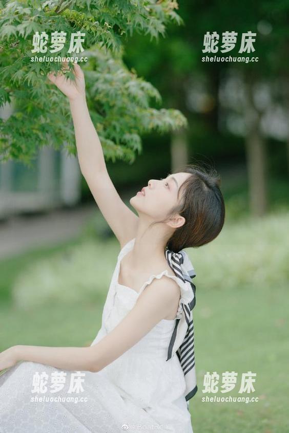 在“517吃瓜中心”，链接一秒钟窥视整个娱乐圈的八卦！