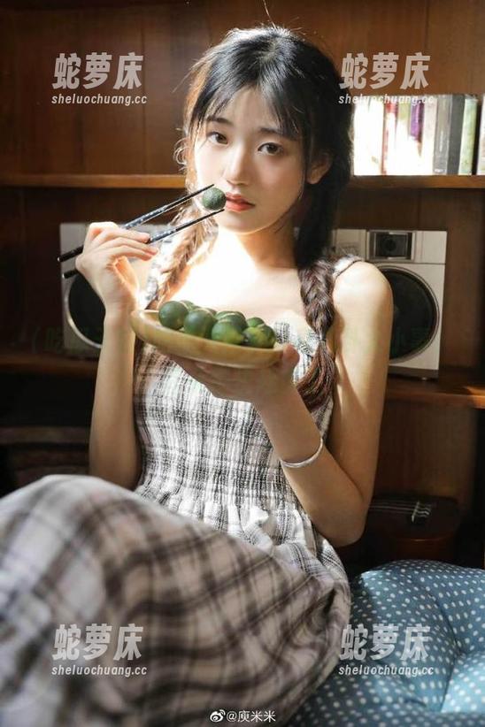 吃瓜天堂，分享八卦大小事，耳朵都快起茧了