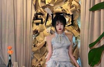 一键下载吃瓜网苹果版，热心朝阳群众齐聚，舔屏是为了谁？