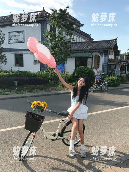 快手网红全景直播，吃瓜网址为你铺好的奇妙线路！