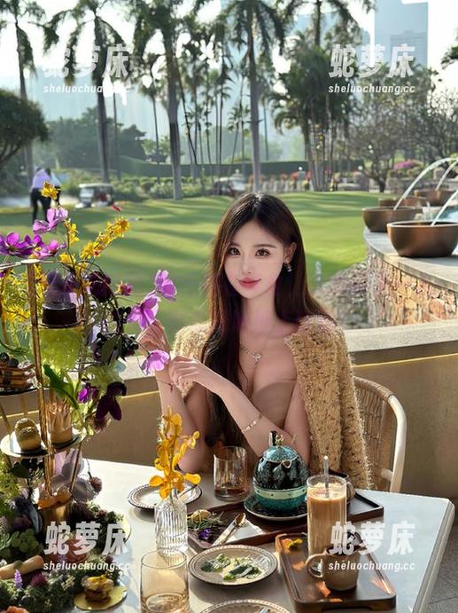 同行都在寻食，唯我深夜一人在天天吃瓜网地址上狂刷！