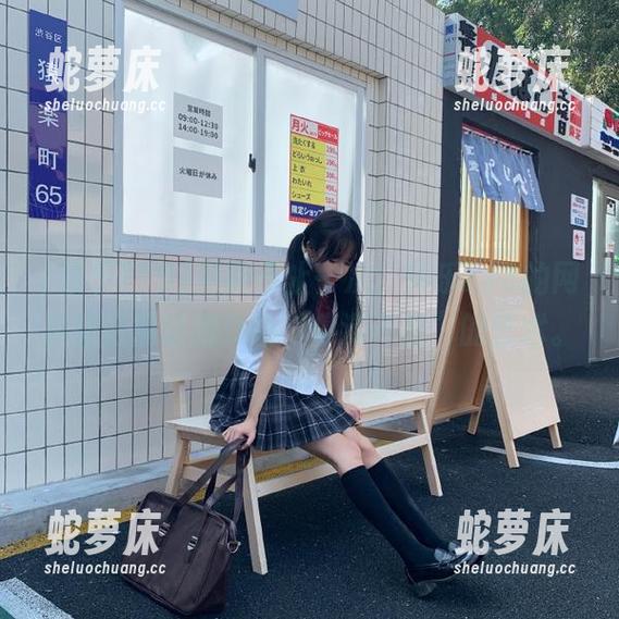 更新不止一次，娱乐718的网页依旧能让我体验“停滞不前”的艺术。