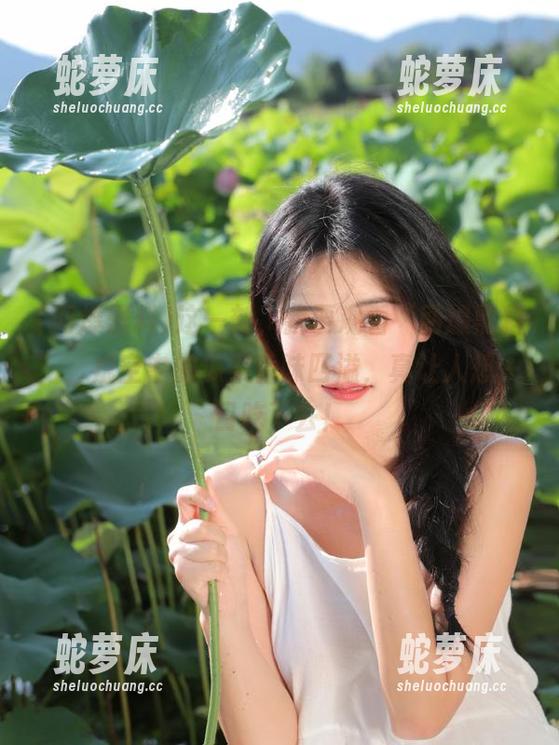 这一刻，我要观看“网爆黑料”，虚空中的瓜果香味四溢，真让人想一口吃下去！