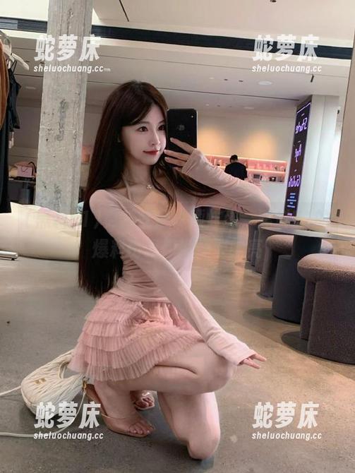 更新就像一颗炸弹，黑料51的爆料比我想得还要响亮