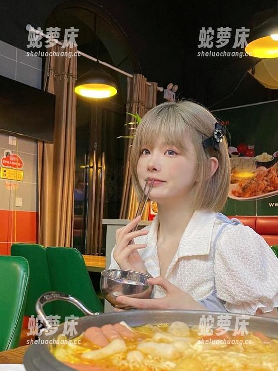 为何总是在网页上彻夜追早餐？可能是“黑料不打烊”把我惯的吧。