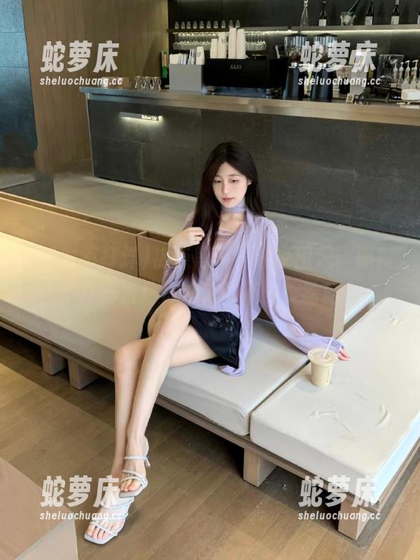 热点黑料—速来围观，黑料不打烊直达你心底的不安，哈哈。