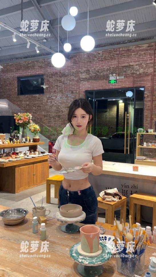 黑料社登录，瓜不停，宵夜也得嗨起来！