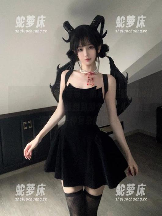 等等，黑料社正能量heiliao的新视频让我想到那个旧事儿，心里涌上来一种复杂的情感…