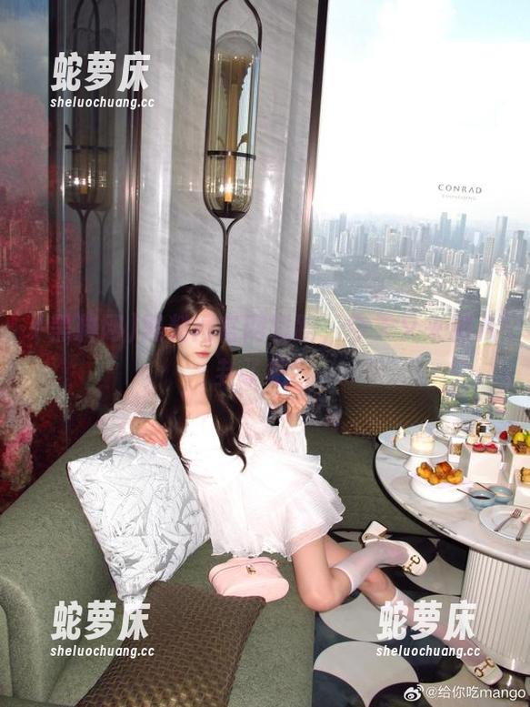 黑料网官网线路，今天又来聊八卦了吧？